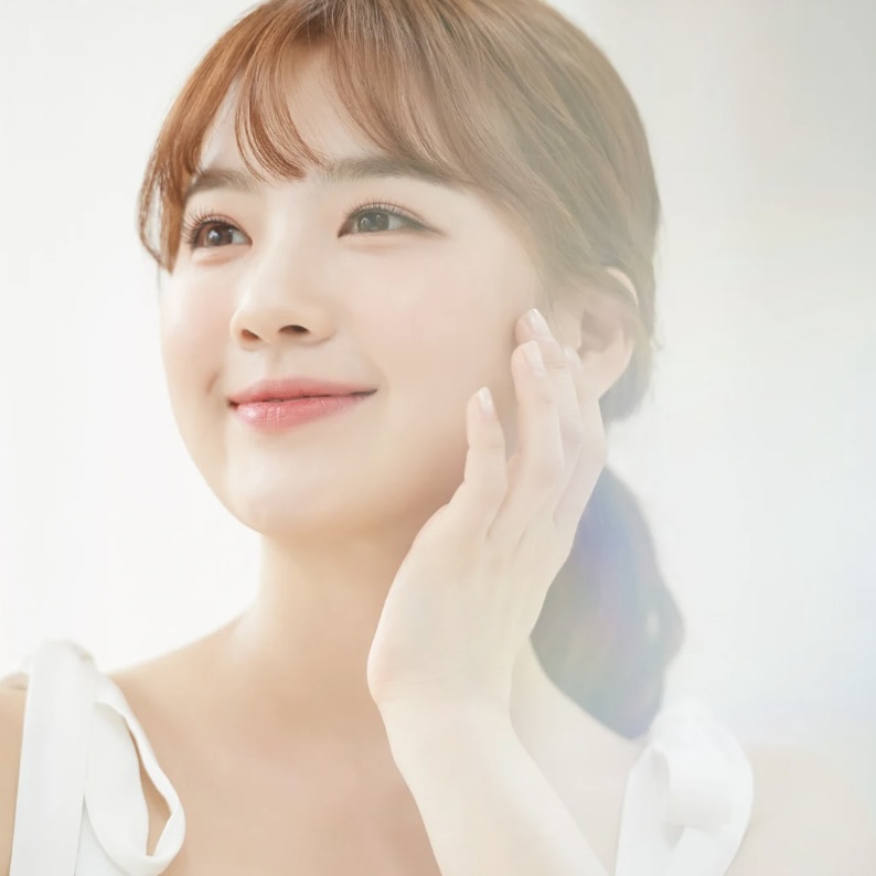 【夏の頑固な毛穴をリセット！】スペシャルケアで叶える、触れたくなるすっぴん肌