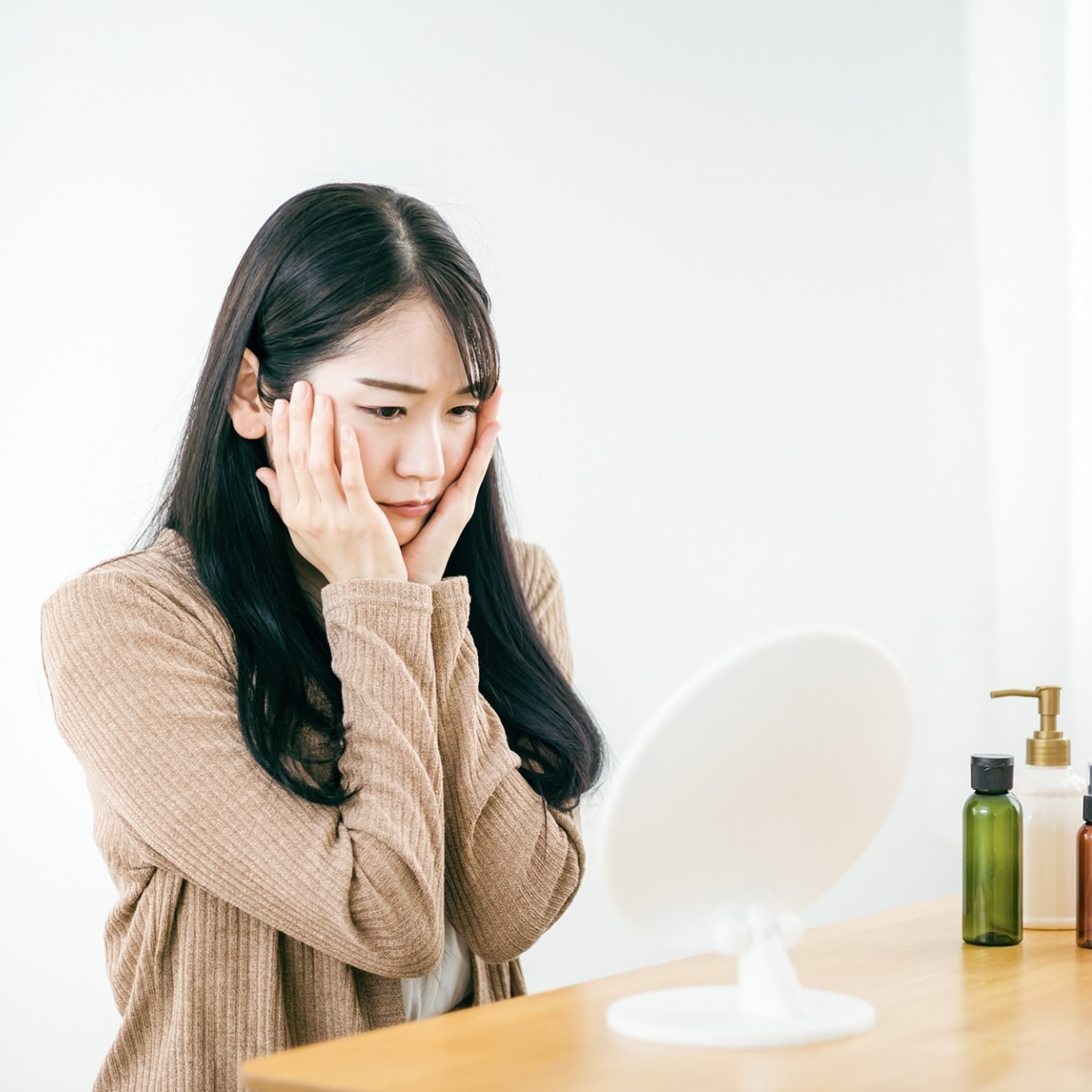 【冬でも油断大敵！】思わぬ毛穴の原因４つ