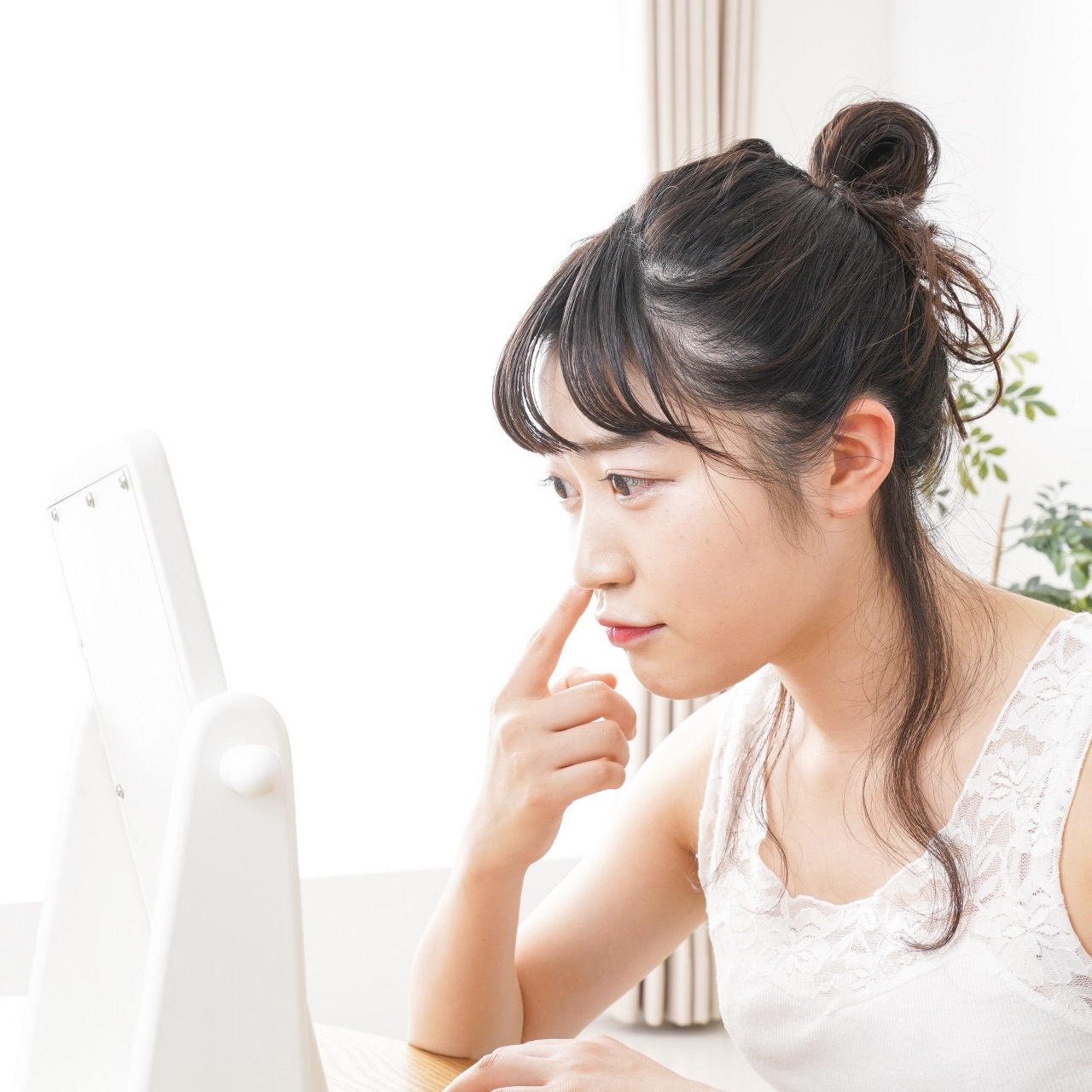 【ザラザラのいちご鼻は卒業！】黒ずみ毛穴のおすすめケアは？