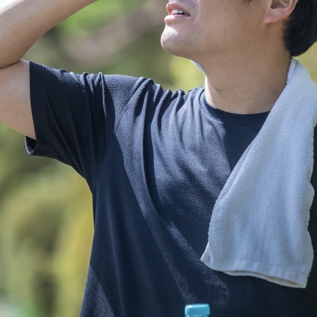 【メンズ必見！】夏の蒸れ対策、清潔感UPにはWAX脱毛