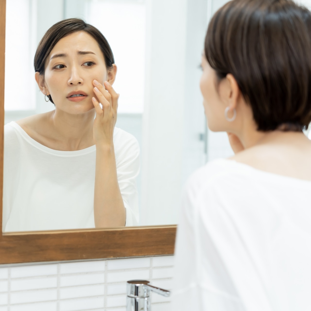 【治ってはまたできる…】あごのニキビを解消するなら当店で